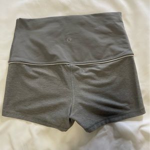 Lululemon size 4 grey shorts